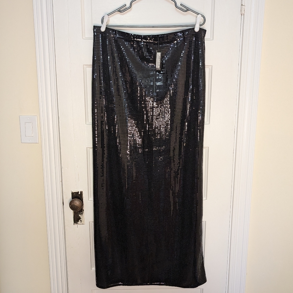 🪩🕺🏻Sz 18/20 Boohoo Black Shimmer Side Split Skirt